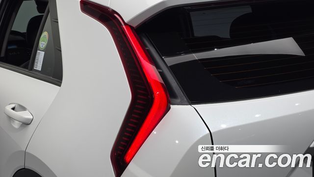 Kia Niro 2023 — photo 9