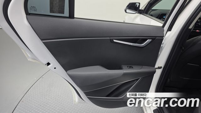 Kia Niro 2023 — photo 15