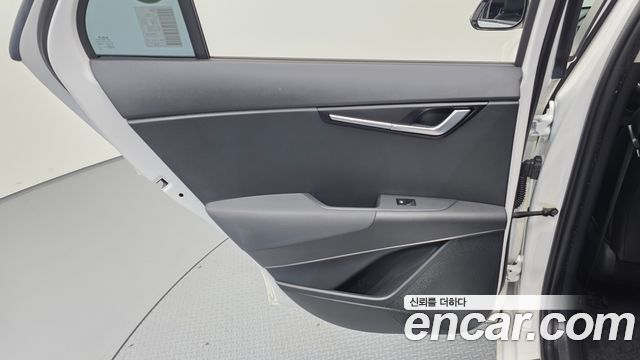Kia Niro 2023 — photo 15