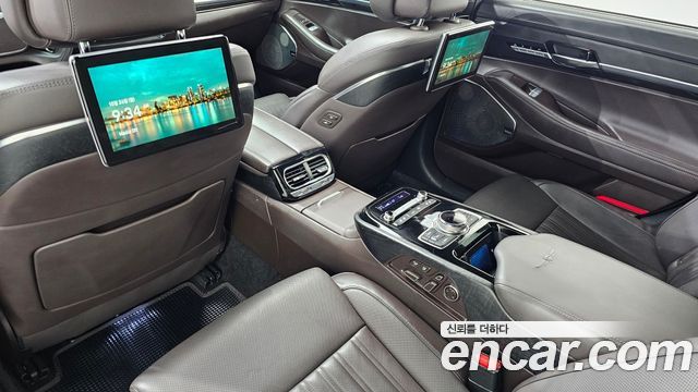 Genesis G90 2019 — photo 17