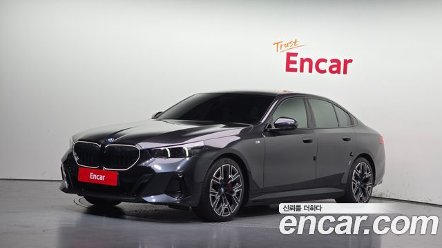 BMW i5 2024 — photo 1
