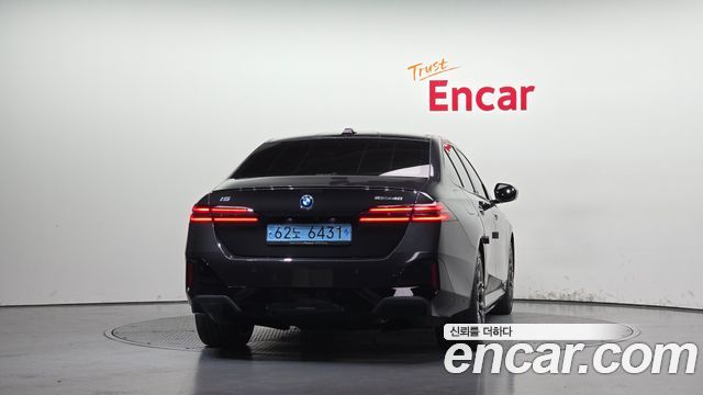 BMW i5 2024 — photo 4