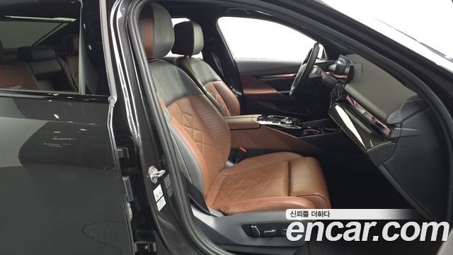 BMW i5 2024 — photo 12