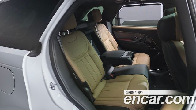 Land Rover Range Rover Sport 2025 — photo 17
