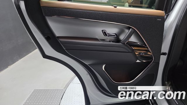 Land Rover Range Rover Sport 2025 — photo 15