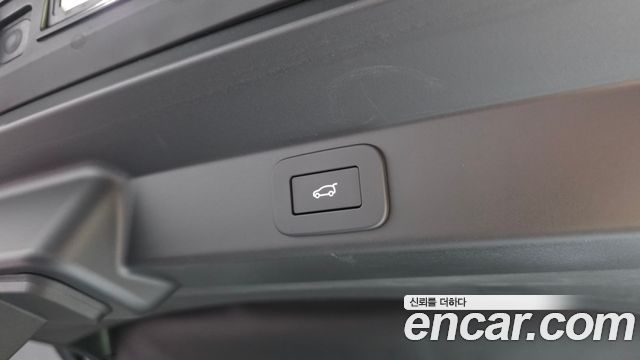 Land Rover Range Rover Sport 2025 — photo 28