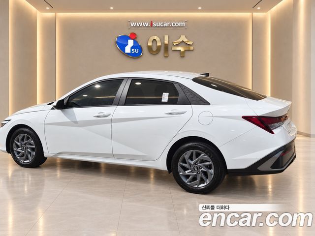 Hyundai AVANTE 2025 — photo 3