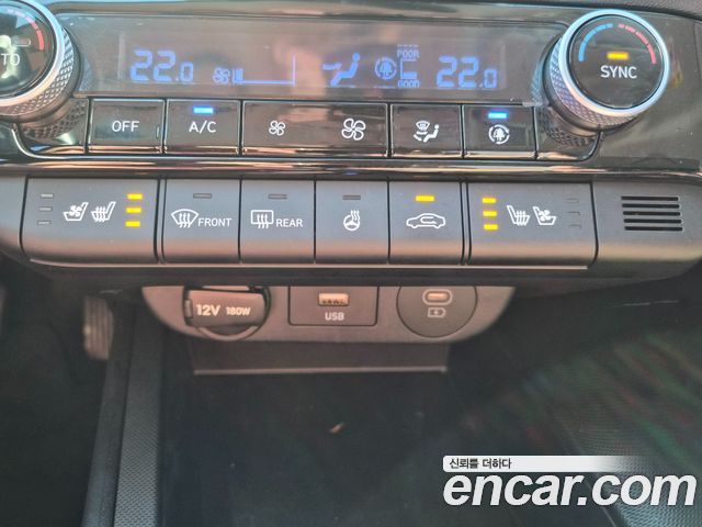 Hyundai AVANTE 2025 — photo 12