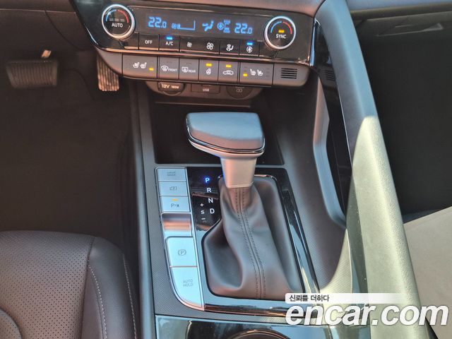 Hyundai AVANTE 2025 — photo 13
