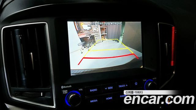 Hyundai Starex 2020 — photo 16