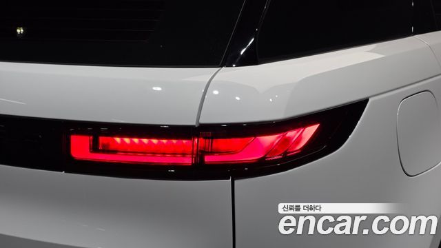 Land Rover Range Rover Sport 2026 — photo 9