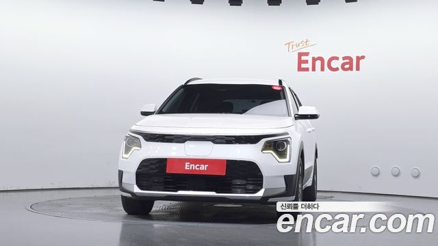 Kia Niro 2023 — photo 3