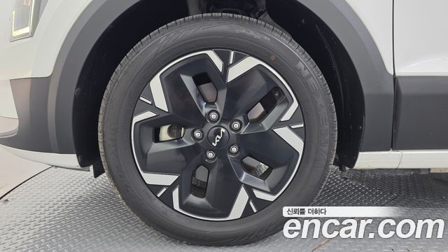 Kia Niro 2023 — photo 5