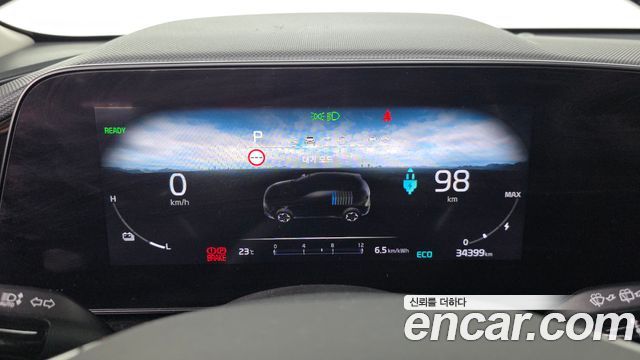 Kia Niro 2023 — photo 11