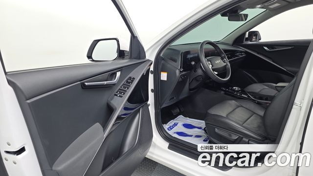 Kia Niro 2023 — photo 13