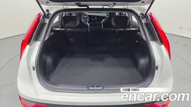 Kia Niro 2023 — photo 22