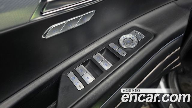Genesis GV80 2022 — photo 26