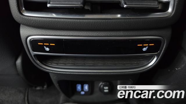 Genesis GV80 2022 — photo 32
