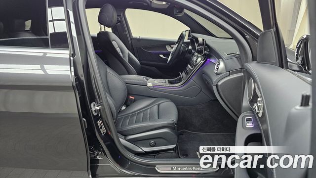 Mercedes-Benz GLC-Class 2021 — photo 16