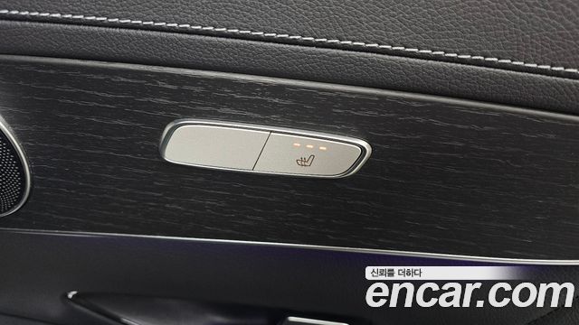 Mercedes-Benz GLC-Class 2021 — photo 30