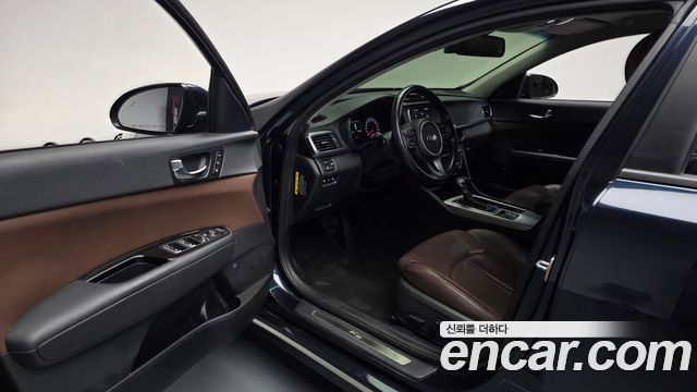 Kia K5 2018 — photo 13
