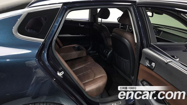 Kia K5 2018 — photo 18