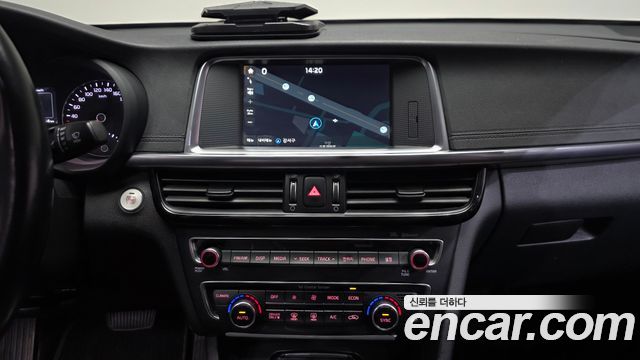 Kia K5 2018 — photo 20