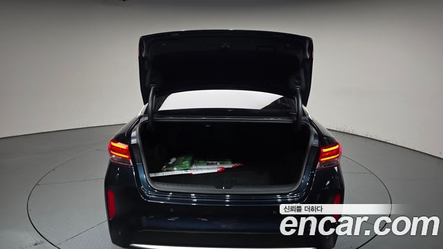 Kia K5 2018 — photo 26