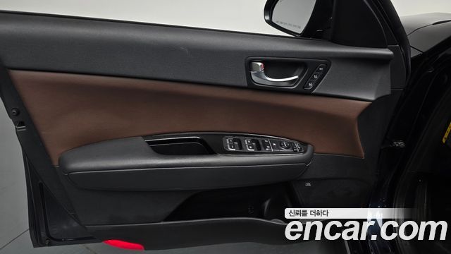Kia K5 2018 — photo 14