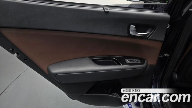 Kia K5 2018 — photo 15