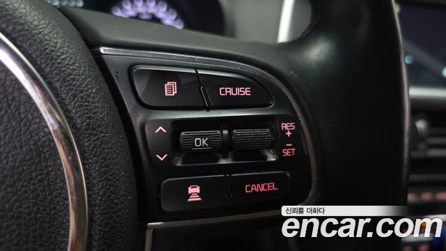 Kia K5 2018 — photo 29