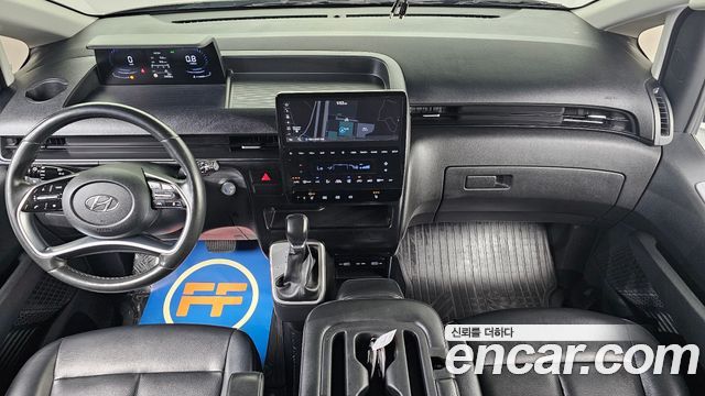 Hyundai Staria 2022 — photo 10