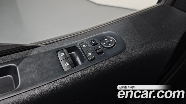 Hyundai Staria 2022 — photo 18