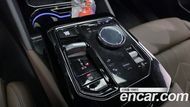 BMW 5-Series 2026 — photo 12