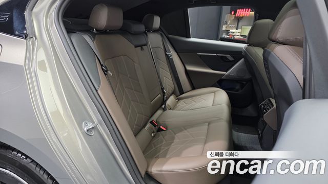 BMW 5-Series 2026 — photo 18