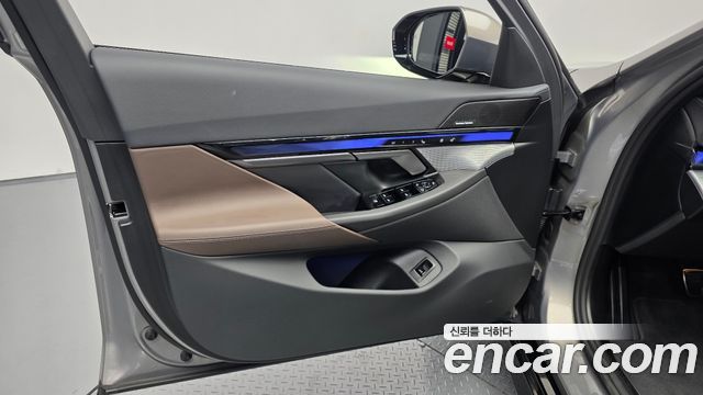 BMW 5-Series 2026 — photo 14