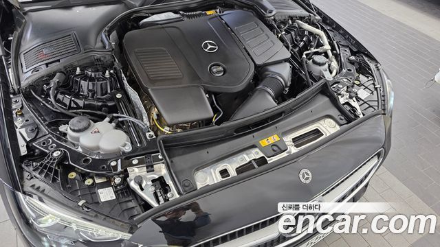 Mercedes-Benz C-Class 2024 — photo 6
