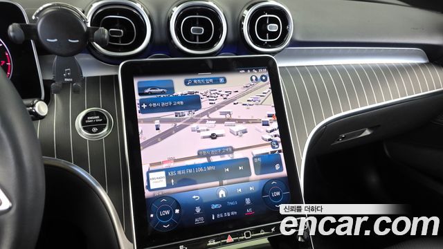 Mercedes-Benz C-Class 2024 — photo 19