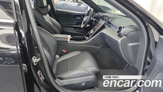 Mercedes-Benz C-Class 2024 — photo 16