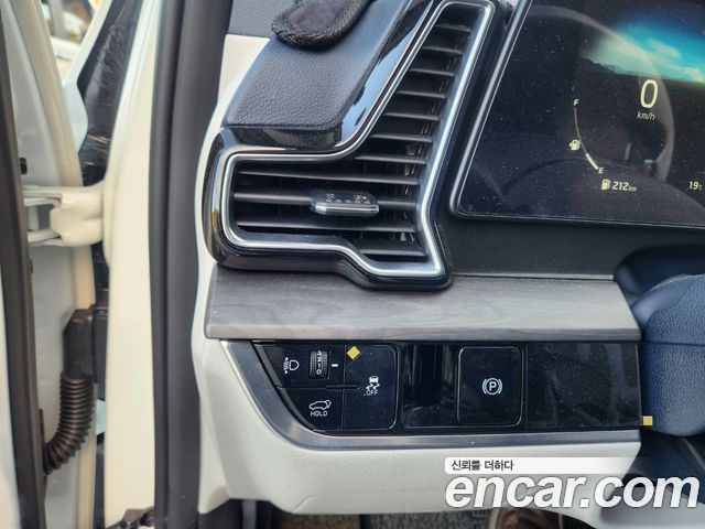 Kia Sportage 2022 — photo 11