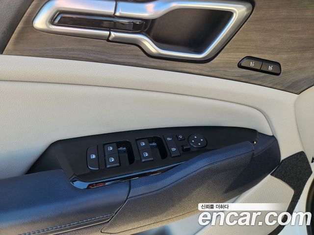 Kia Sportage 2022 — photo 12
