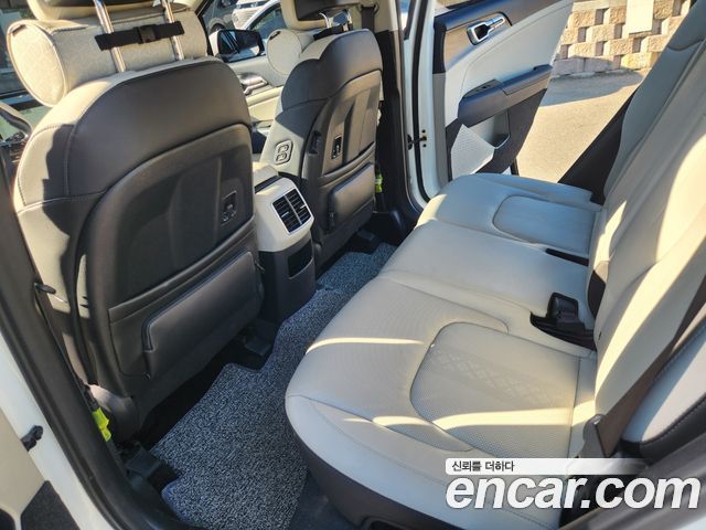Kia Sportage 2022 — photo 16