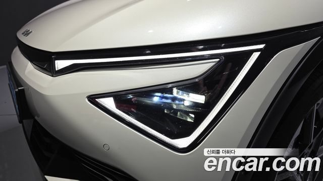 Kia EV6 2025 — photo 8