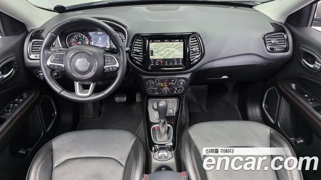 Jeep Compass 2020 — photo 10