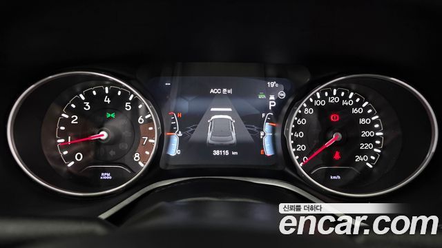 Jeep Compass 2020 — photo 11