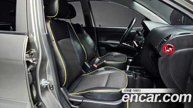 Kia morning 2011 — photo 18