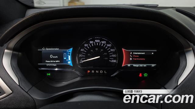Lincoln MKZ 2018 — photo 8