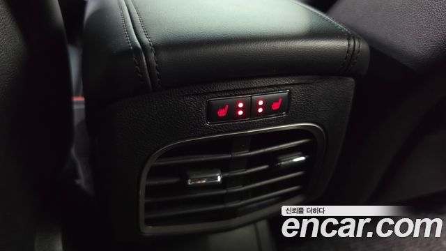 Lincoln MKZ 2018 — photo 19