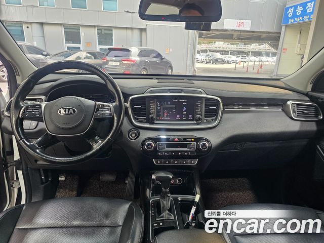 Kia Sorento 2018 — photo 7