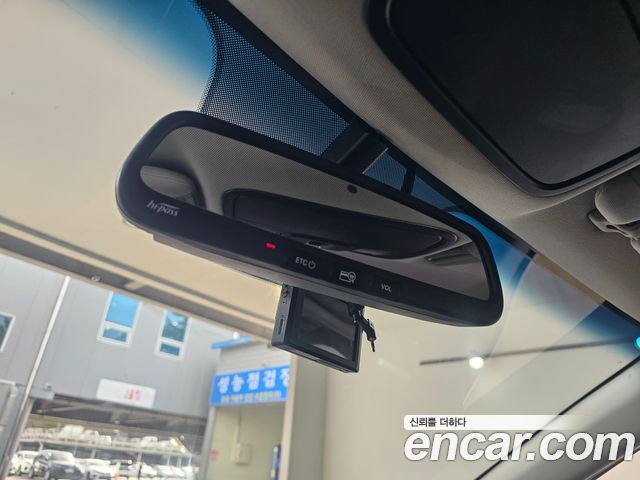 Kia Sorento 2018 — photo 13